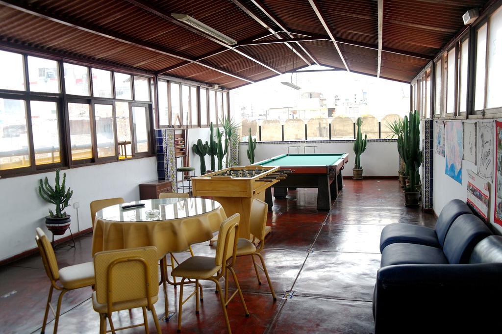Hostal Iquique Lima Exterior photo